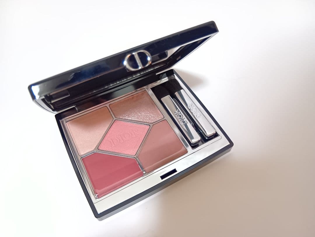dior ディオールショウ サンク クルール 823 ローザ ムタビリス