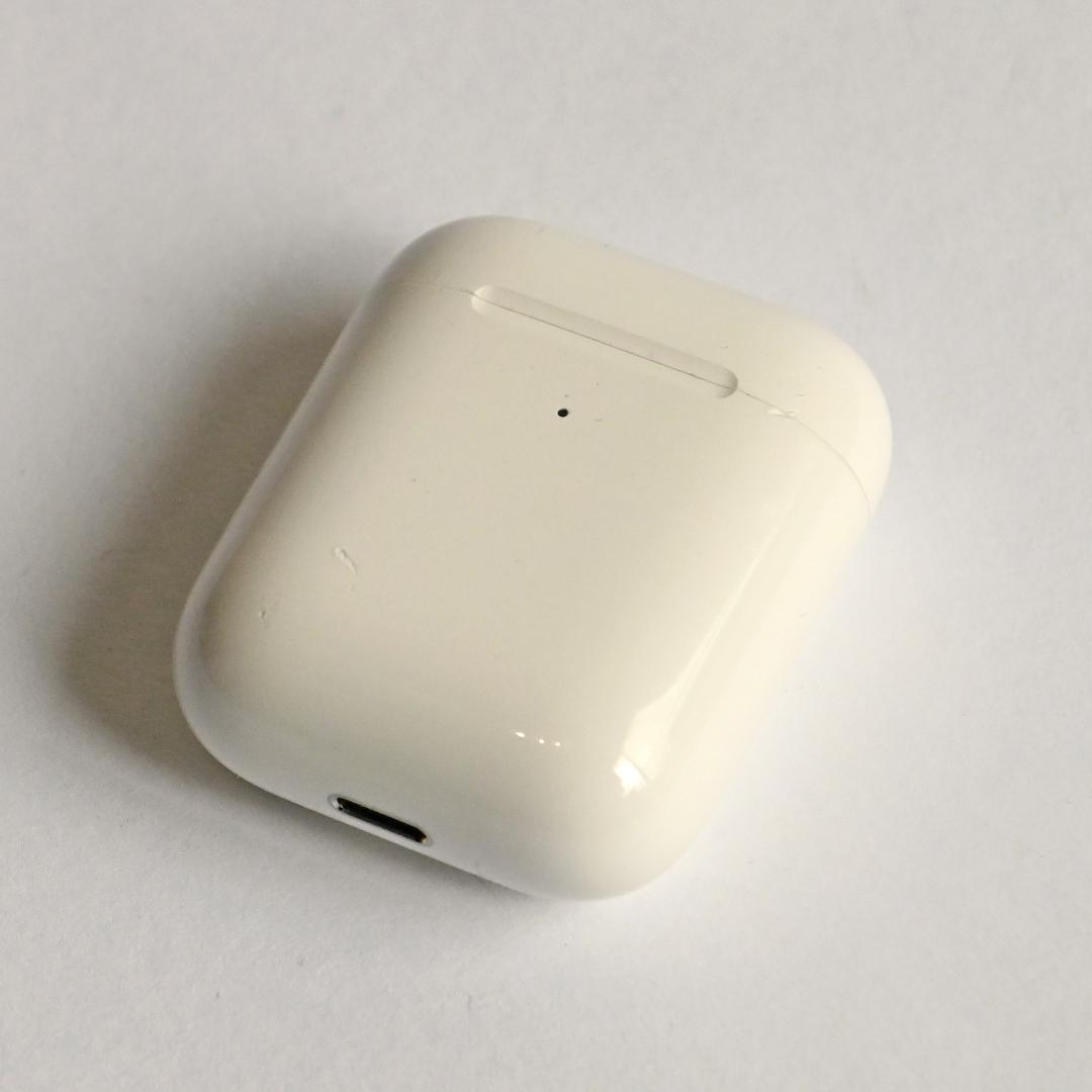 AirPods イヤホン 第二世代 MRXJ2J/A ワイヤレス充電対応