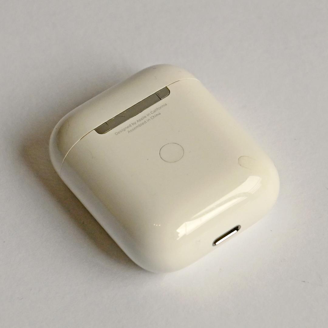 AirPods イヤホン 第二世代 MRXJ2J/A ワイヤレス充電対応
