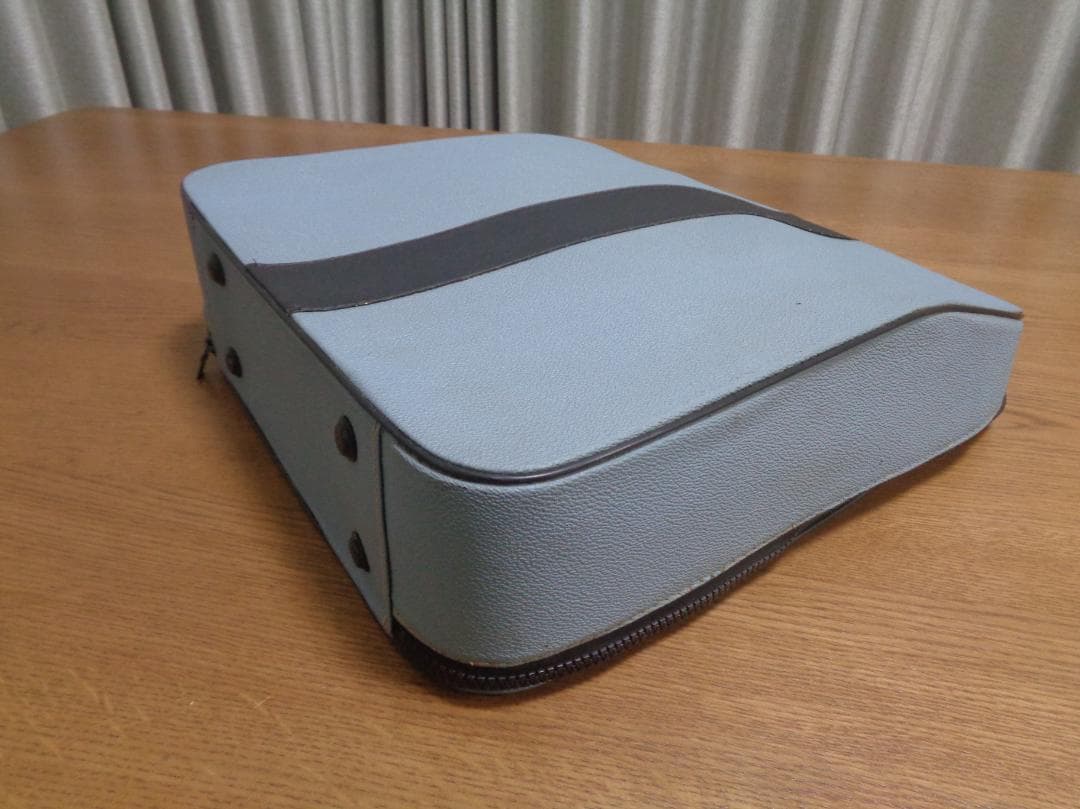 完動品　olivetti lettera32 タイプライター　トリコロールカラー