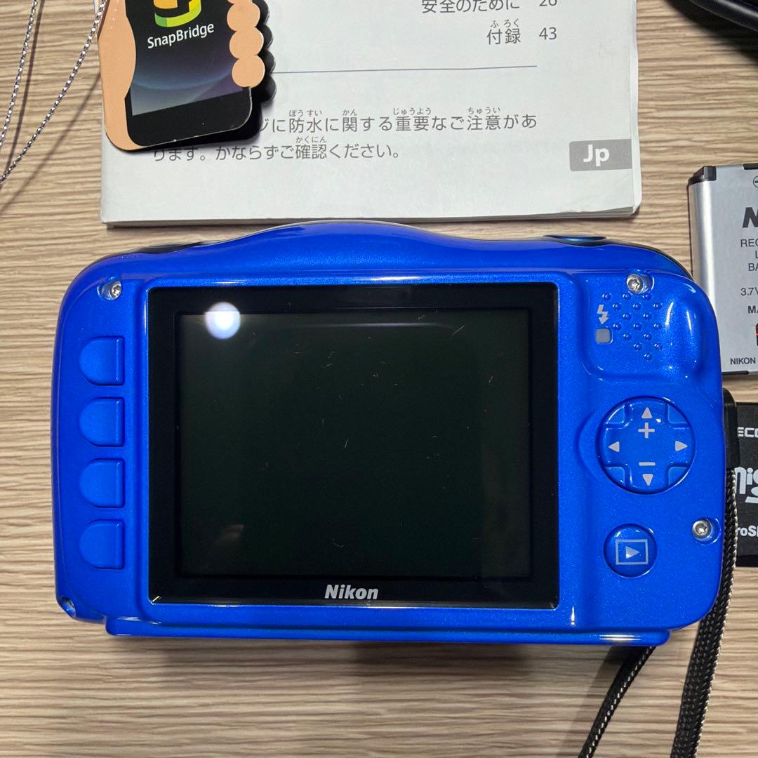 ニコン　クールピクスW100