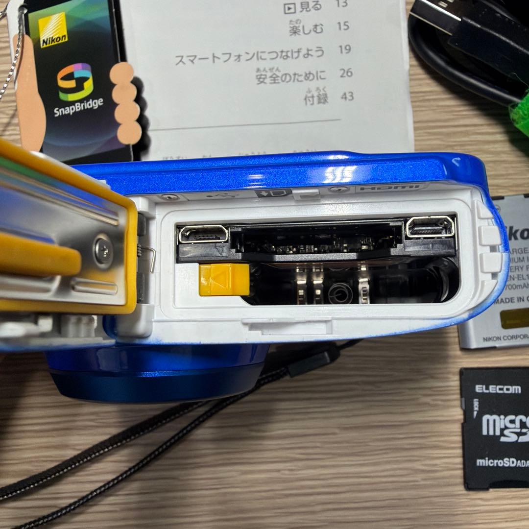 ニコン　クールピクスW100