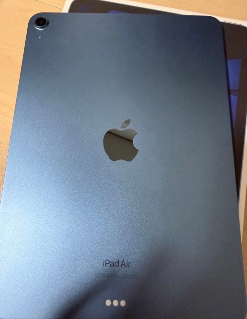 Apple iPad Air （第五世代ブルー）10.9インチ