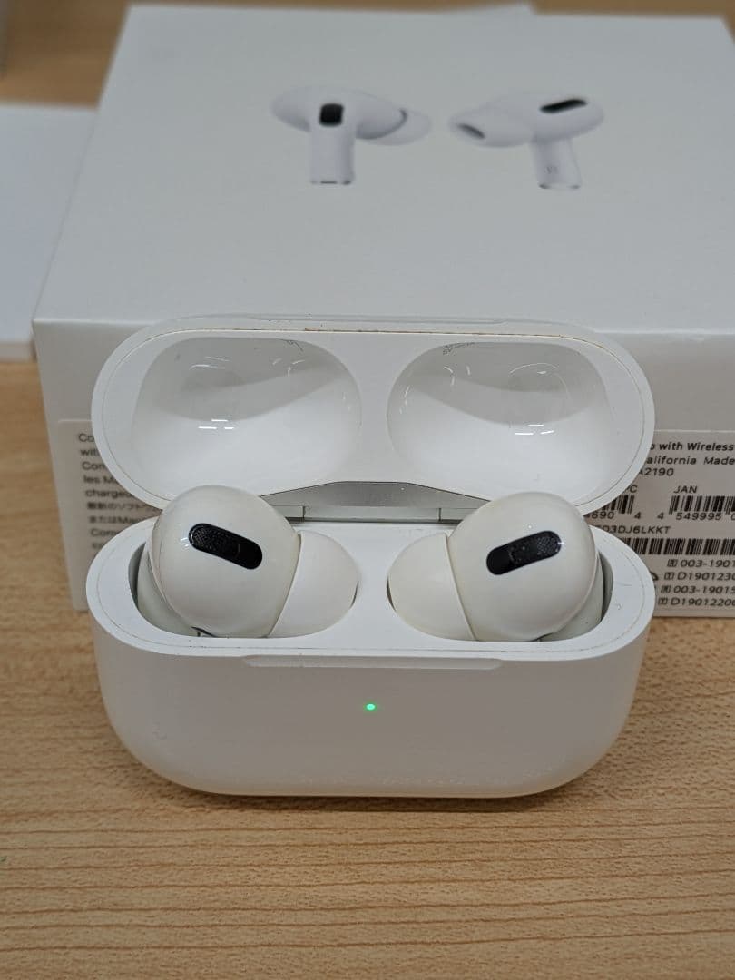 AirPods Pro A2084 イヤホン