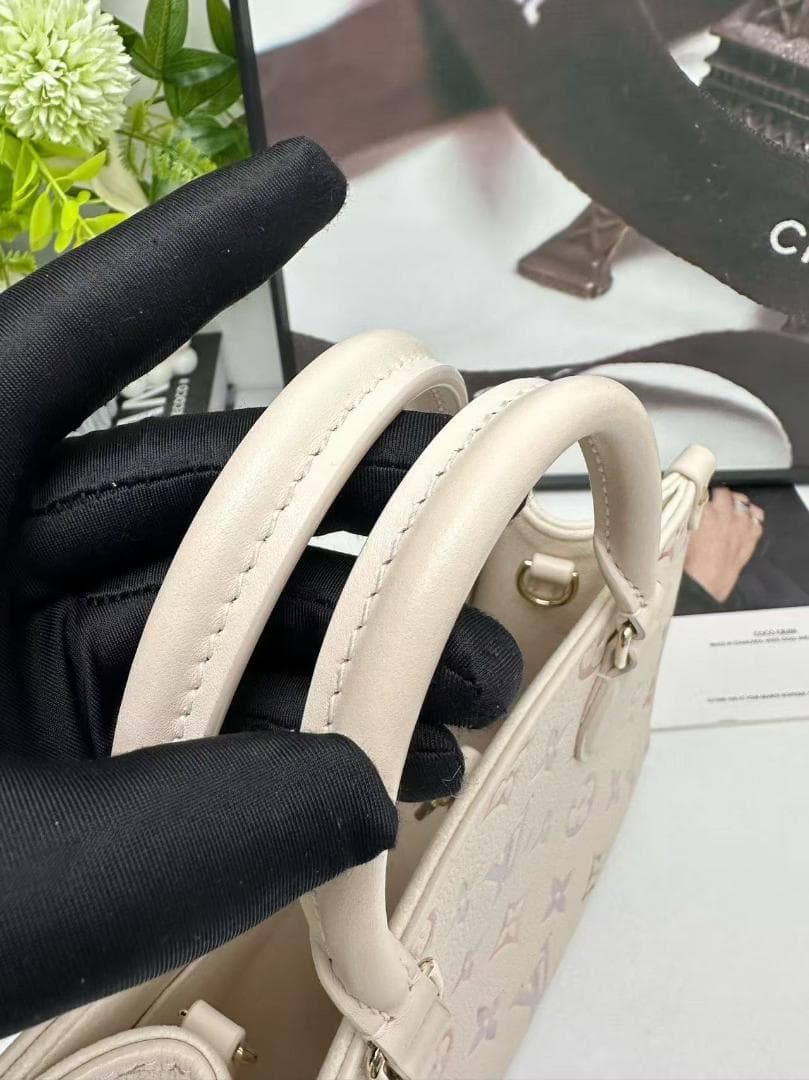 モノグラム トートバッグ