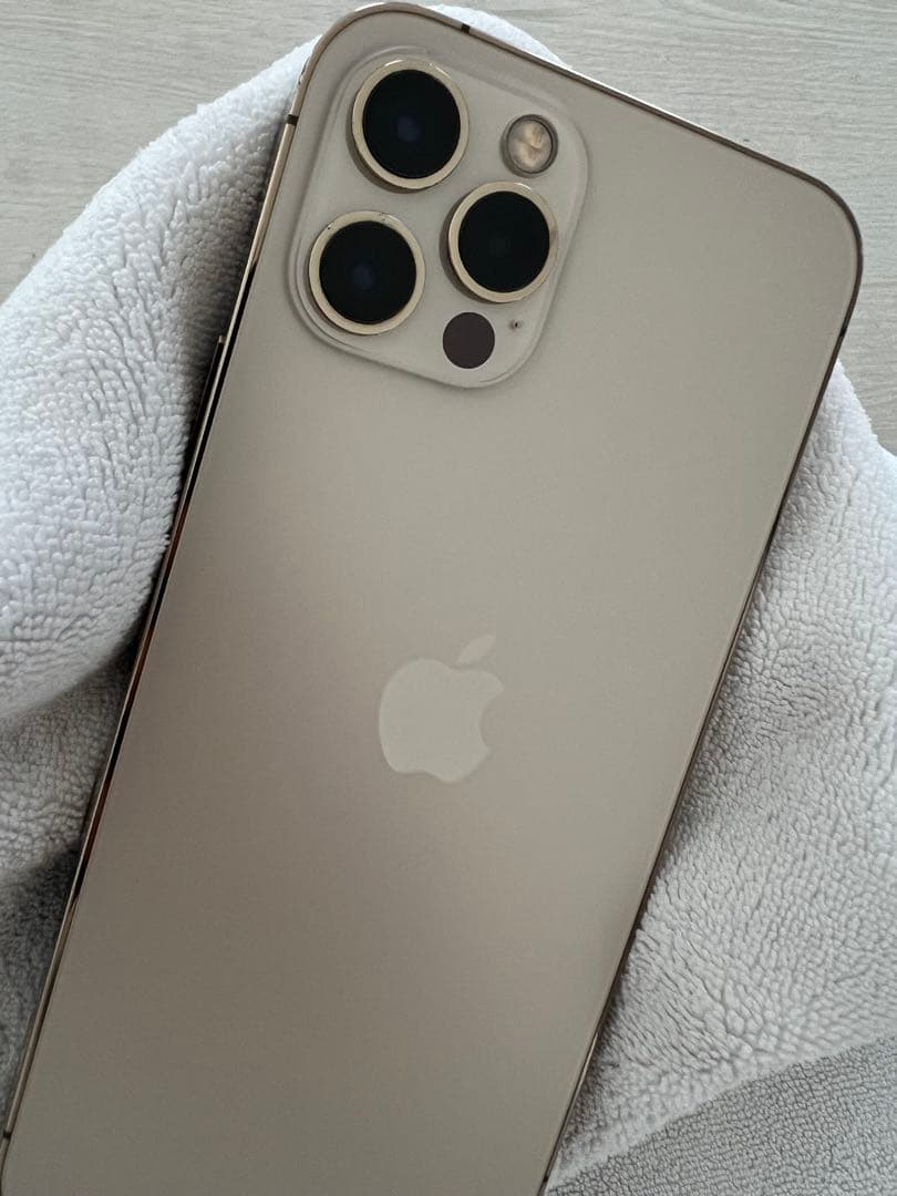 Apple iPhone 12Pro ゴールド