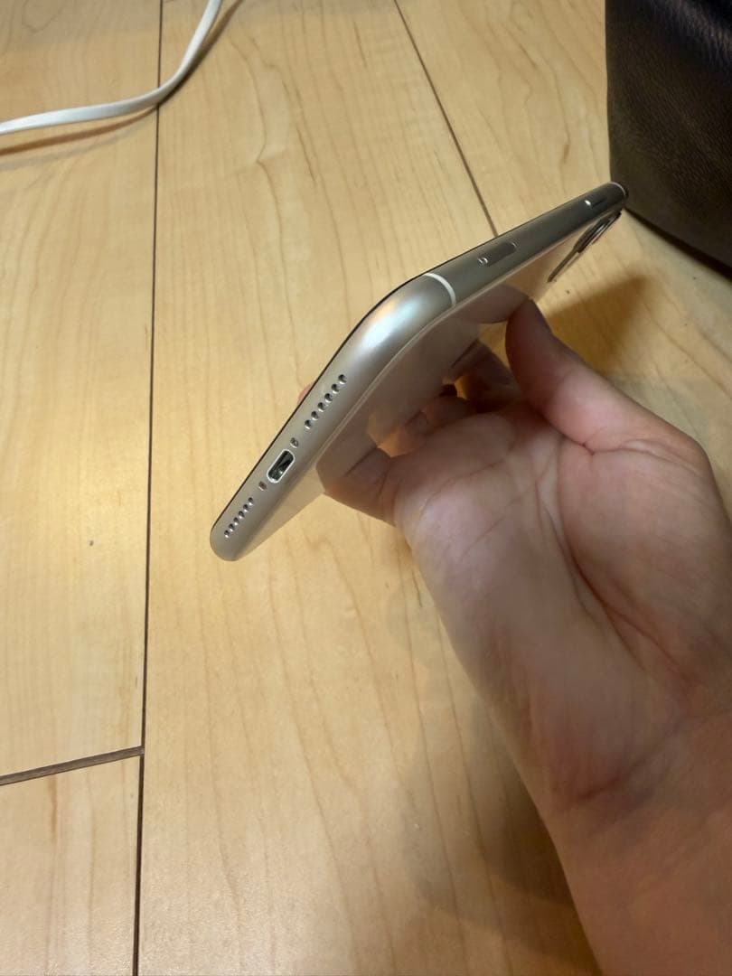 Apple iPhone 11 ホワイト 本体　64GB