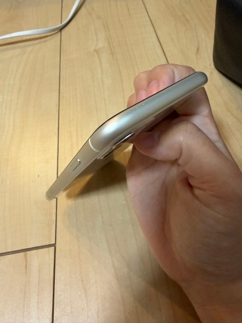 Apple iPhone 11 ホワイト 本体　64GB