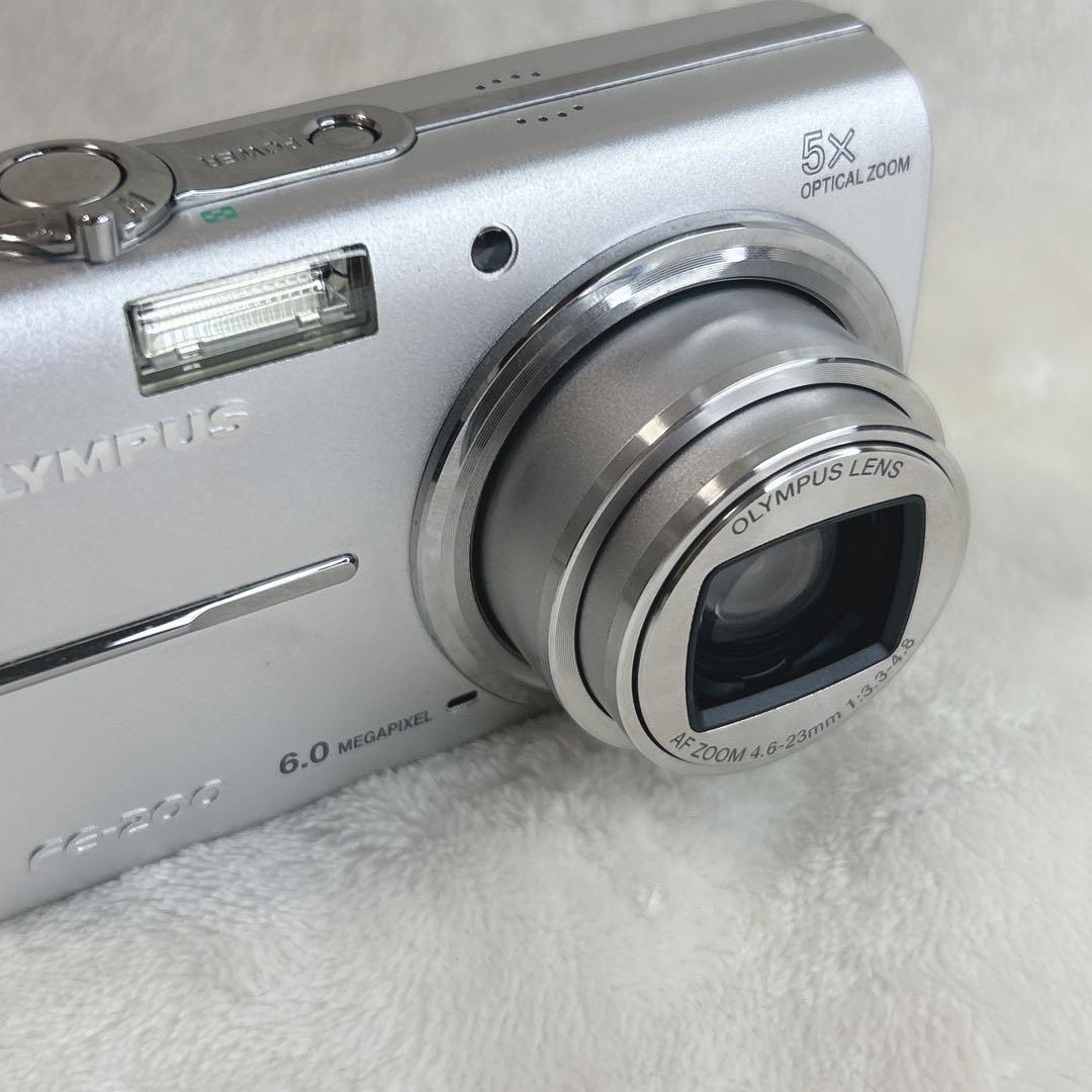 ✨未使用級✨ レア物　OLYMPUS FE-200 シルバー コンデジ　カメラ