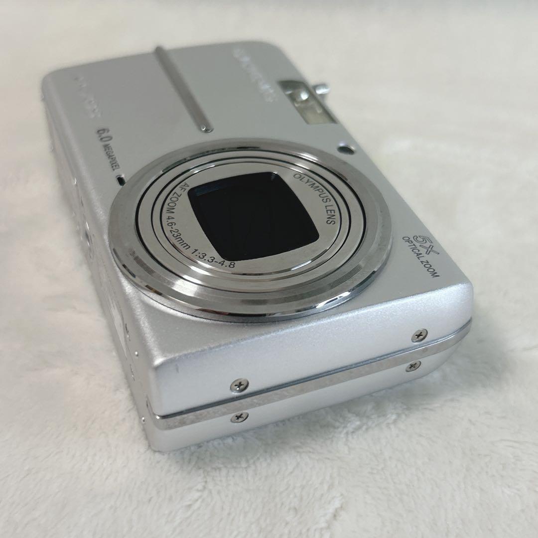 ✨未使用級✨ レア物　OLYMPUS FE-200 シルバー コンデジ　カメラ