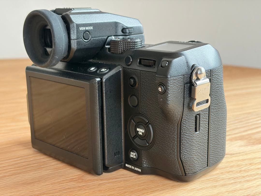 FUJIFILM GFX50S 本体 バッテリー3個付　シャッター回数700以下