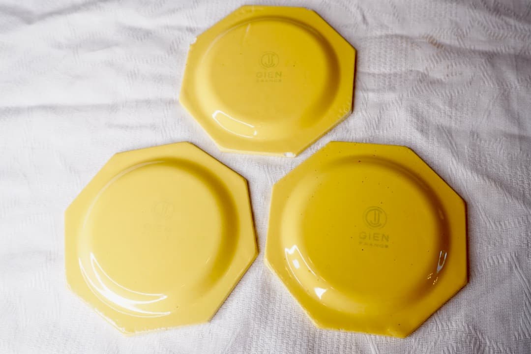 フランス アンティーク GIEN オクトゴナルプレート3枚 ままごと用