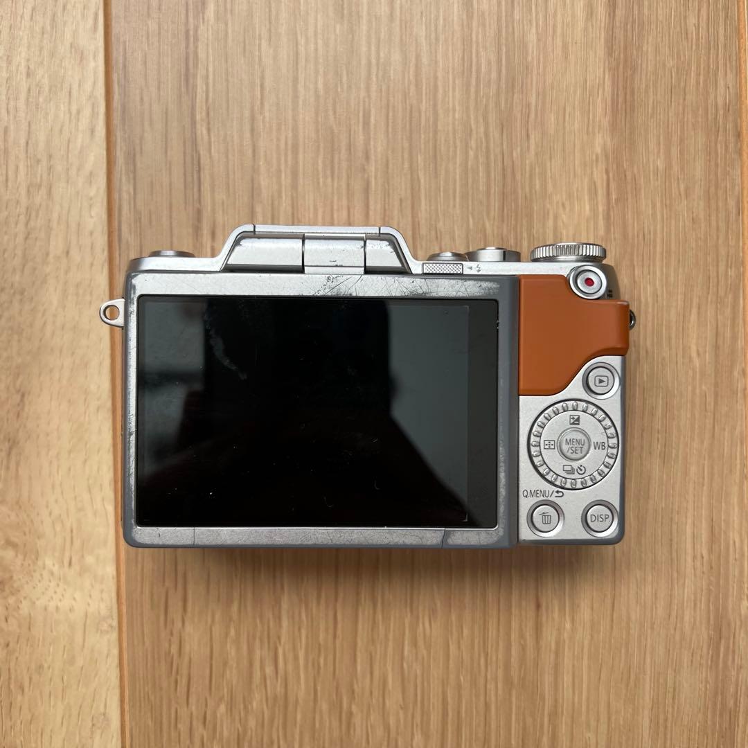 【ジャンク品】Panasonic LUMIX GF7 ブラウン 本体&バッテリー
