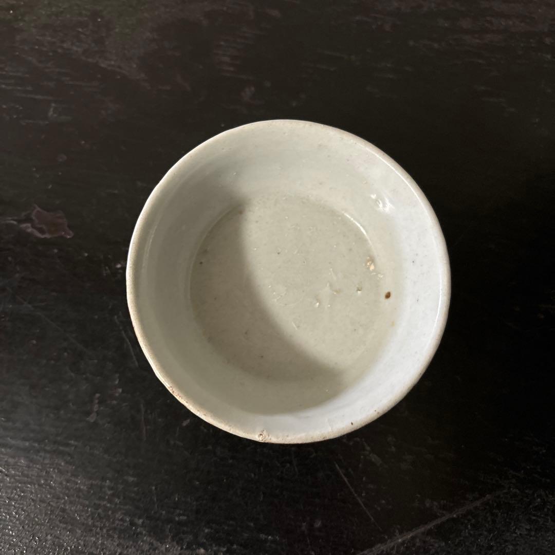 李朝盃　白磁　堅手　ぐい呑み　骨董　アンティーク.古美術.骨董.酒器.韓国骨董.