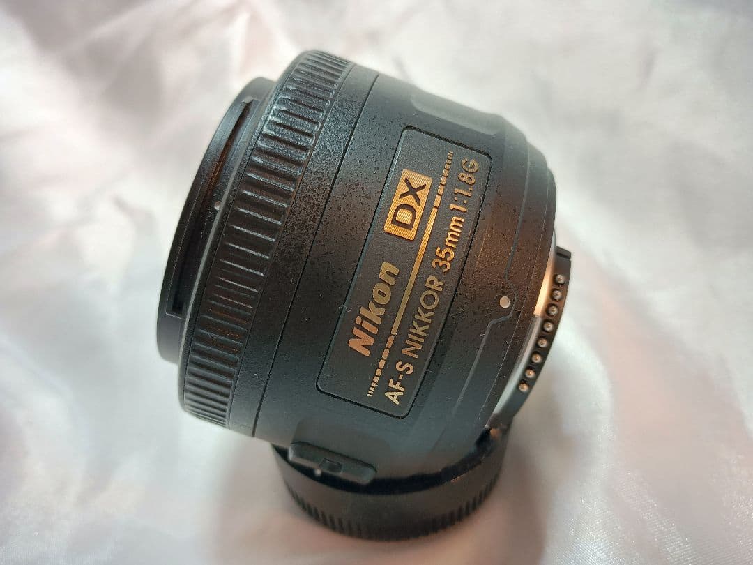 Nikon D7100 デジタル一眼レフカメラ　単焦点とズームのレンズ2本付き