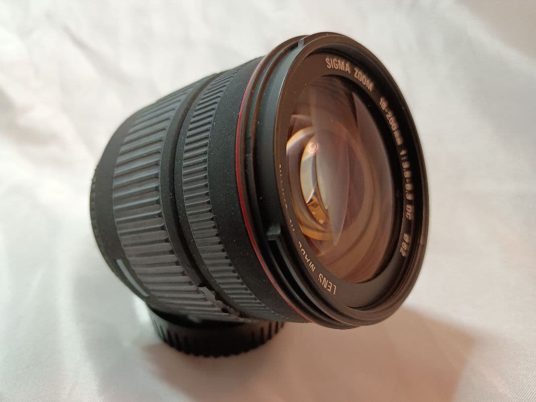 Nikon D7100 デジタル一眼レフカメラ　単焦点とズームのレンズ2本付き