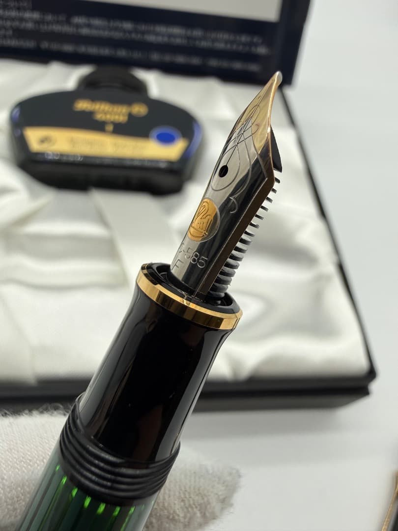 ペリカン　万年筆　14c-585 新品同様　箱/インク付き