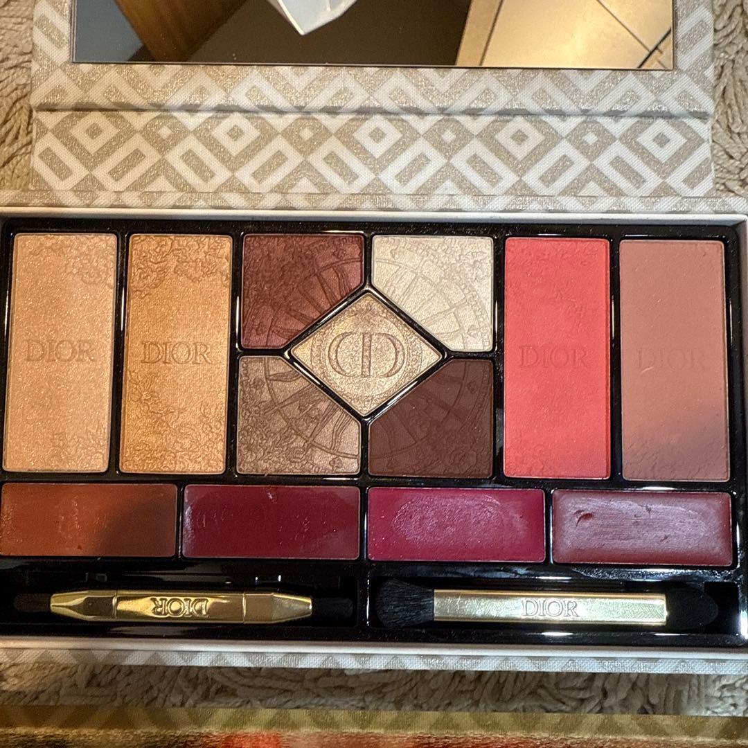 Dior 2024 クリスマス　マルチ　パレット