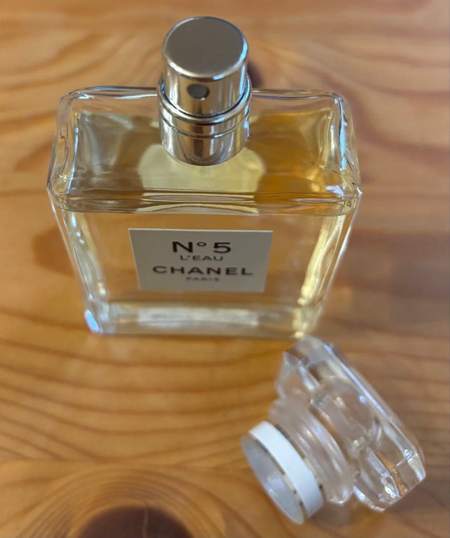 シャネル N°5 ロー オードゥ トワレット 香水 50ml
