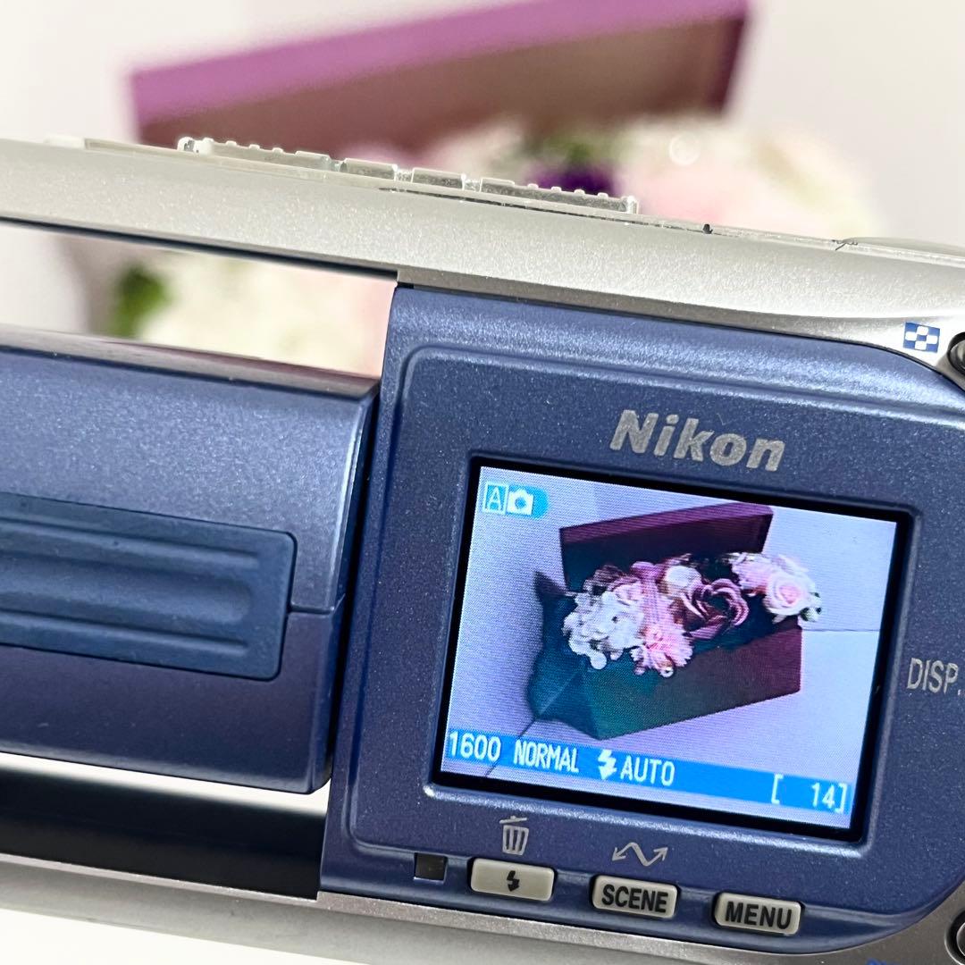 デジタルカメラ Nikon coolpix E2500
