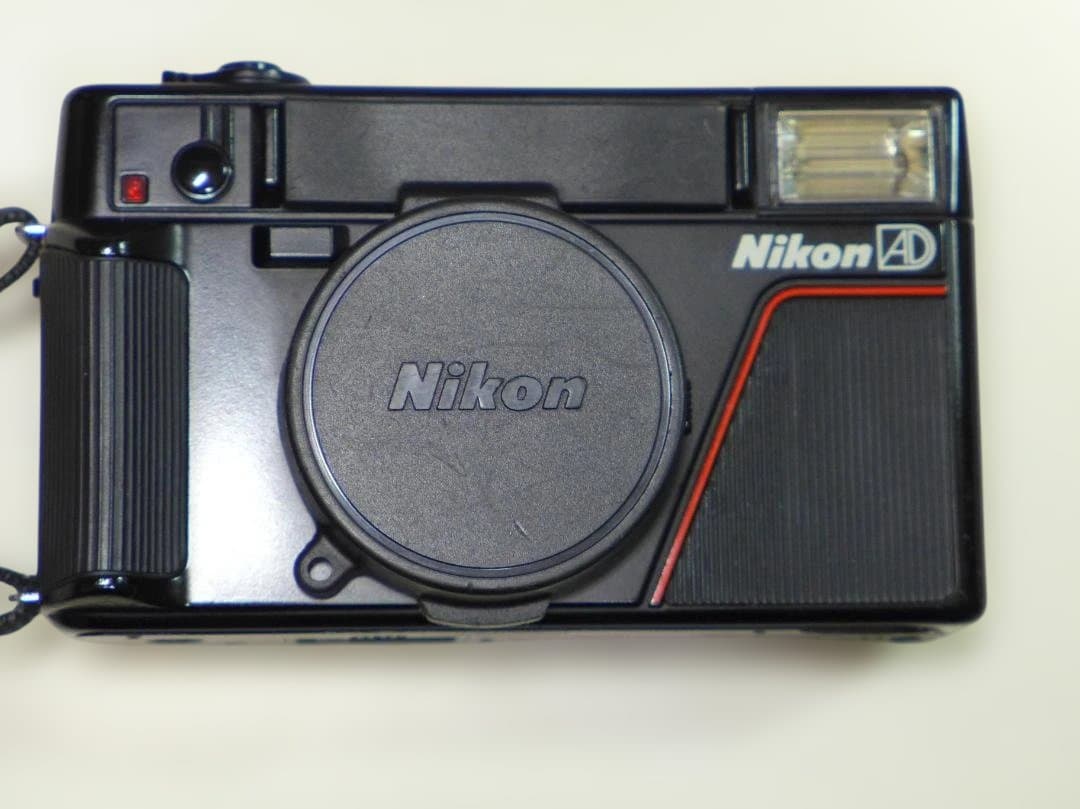【完動品】 NIKON L35AD ピカイチ ISO 1000 フィルムカメラ