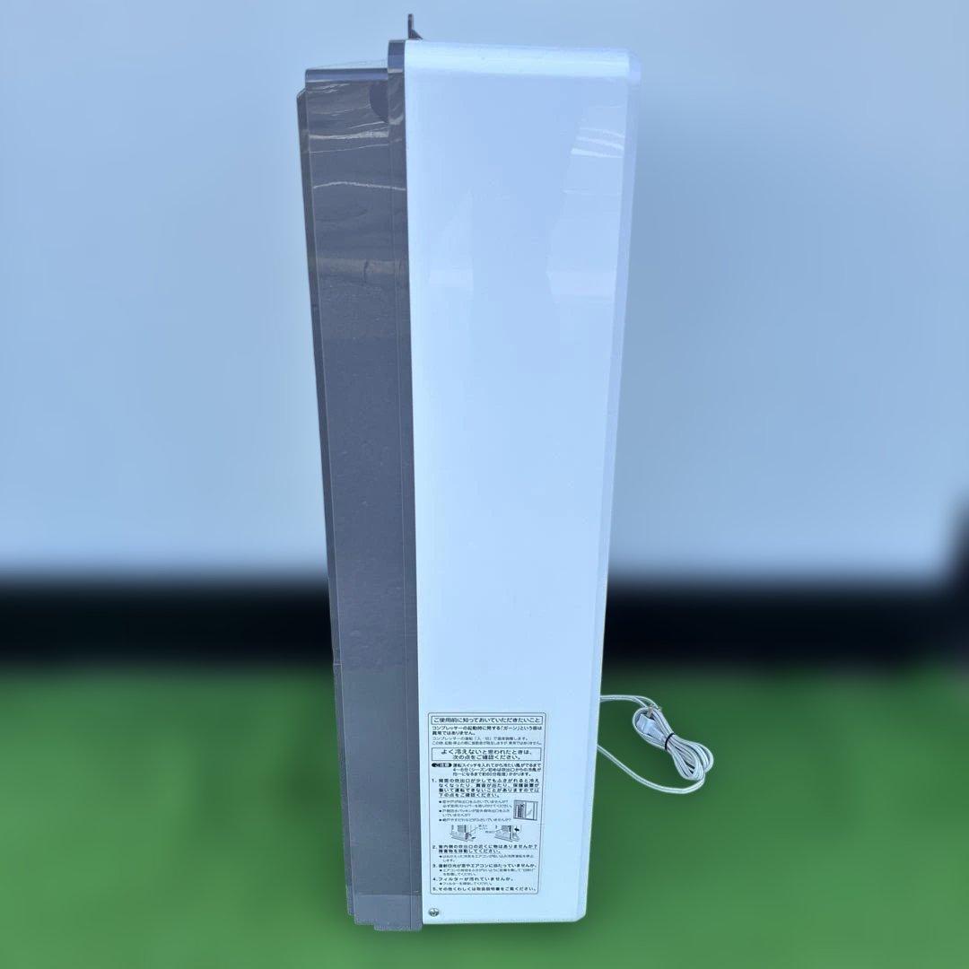 コイズミ 窓用エアコン 形名　KAW-1627 2023年製