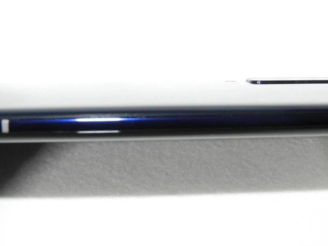 FCNT arrows NX9 F-52A ネイビー SIMロック解除済み
