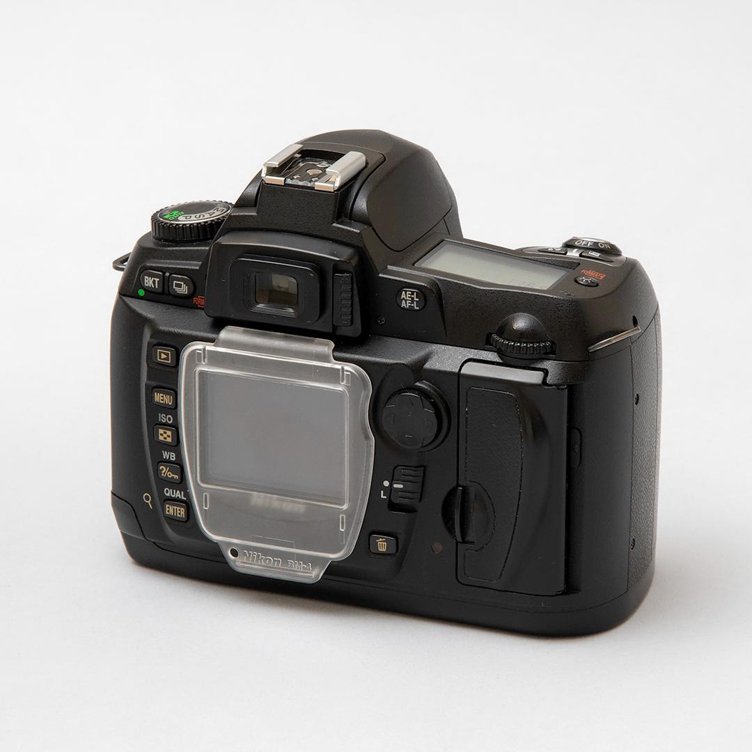 Nikon D70 デジタル一眼レフカメラレンズキット