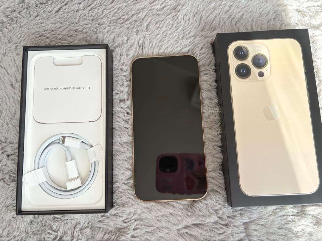iPhone 13 Pro Gold 256GB SIMフリー 完品