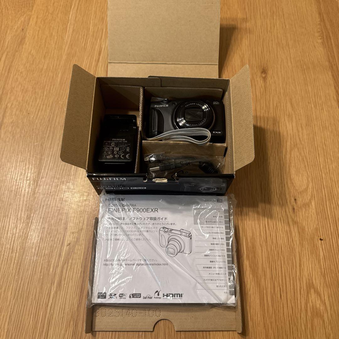 【箱付き】 FUJIFILM FinePix F900EXR ブラック