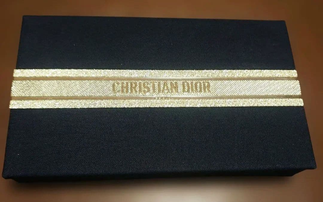 【Dior】クリスマスコフレ エクラン クチュール マルチユース パレット