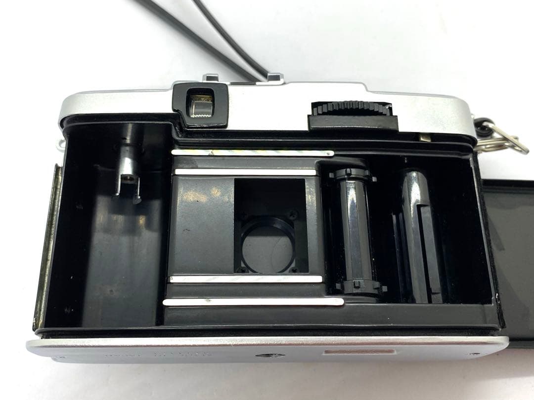 OLYMPUS PEN オリンパスペン EE-3フィルムカメラ 28mm