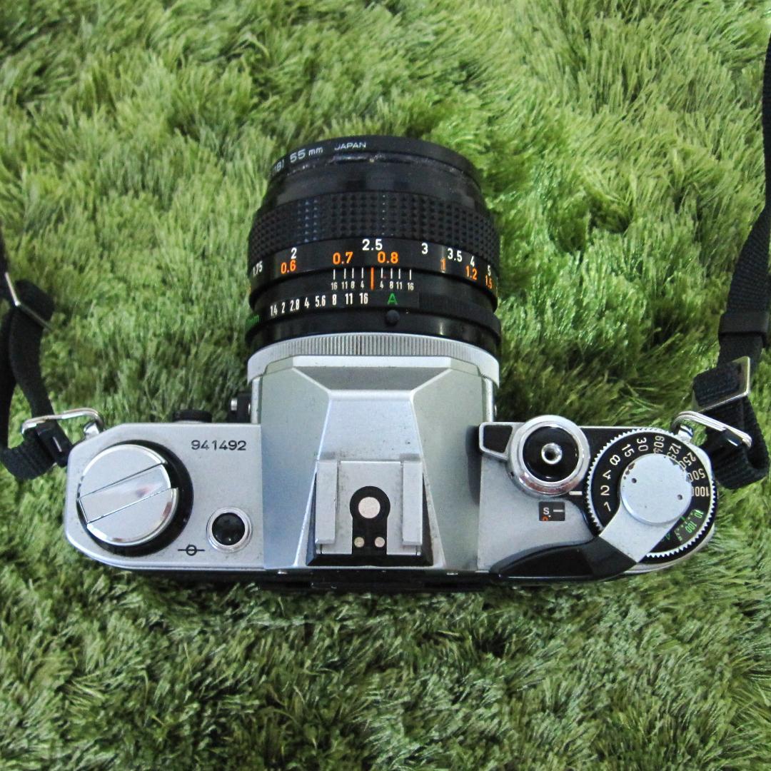 Canon AE-1 一眼レフカメラ　レンズ2コセット(フィルムアナログカメラ)