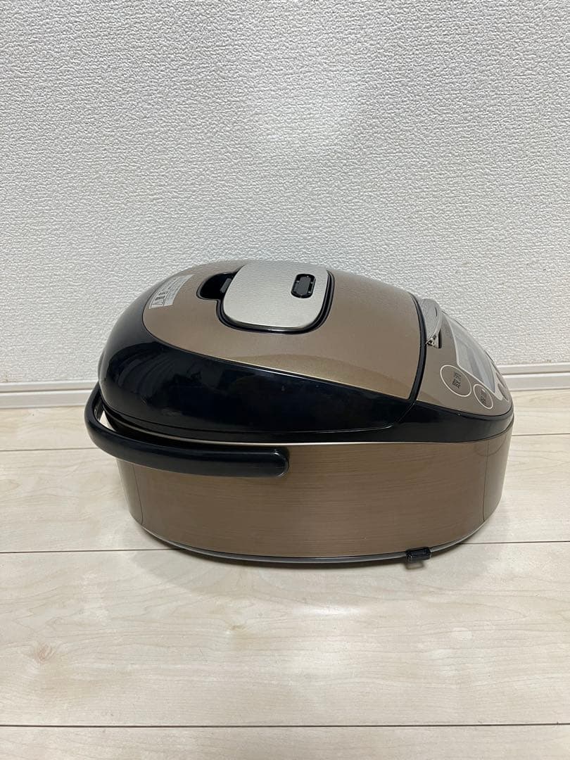 【美品・2020年製】タイガー IH炊飯器 炊きたて5.5合 ダークブラウン