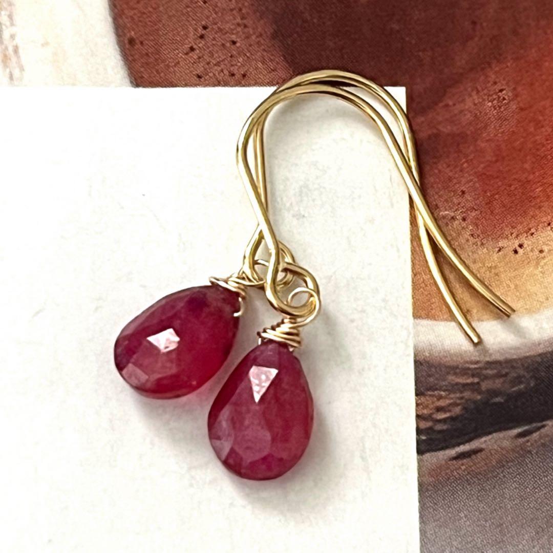 1点作品☺︎ 天然（無加工）ルビーピアス　イヤリングに変更可能☺︎