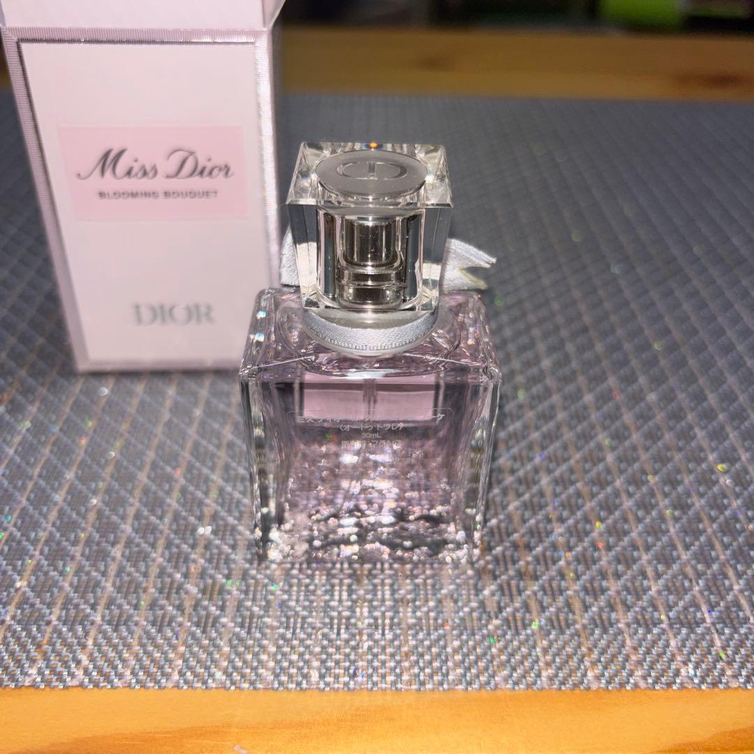 ミス ディオール　ブルーミング ブーケ（オードゥトワレ）30ml　試供品付き✩