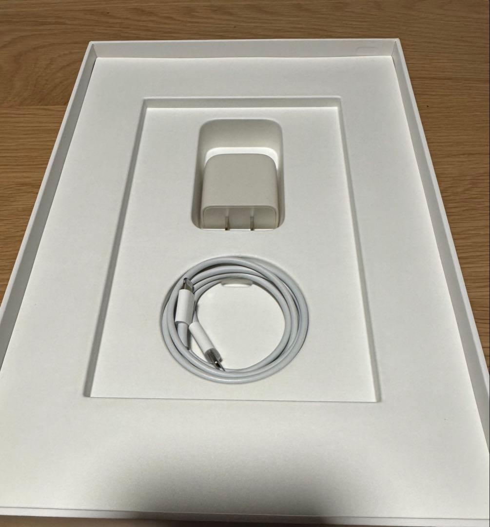 iPad 第9世代　64GB シルバー　Wi-Fiモデル