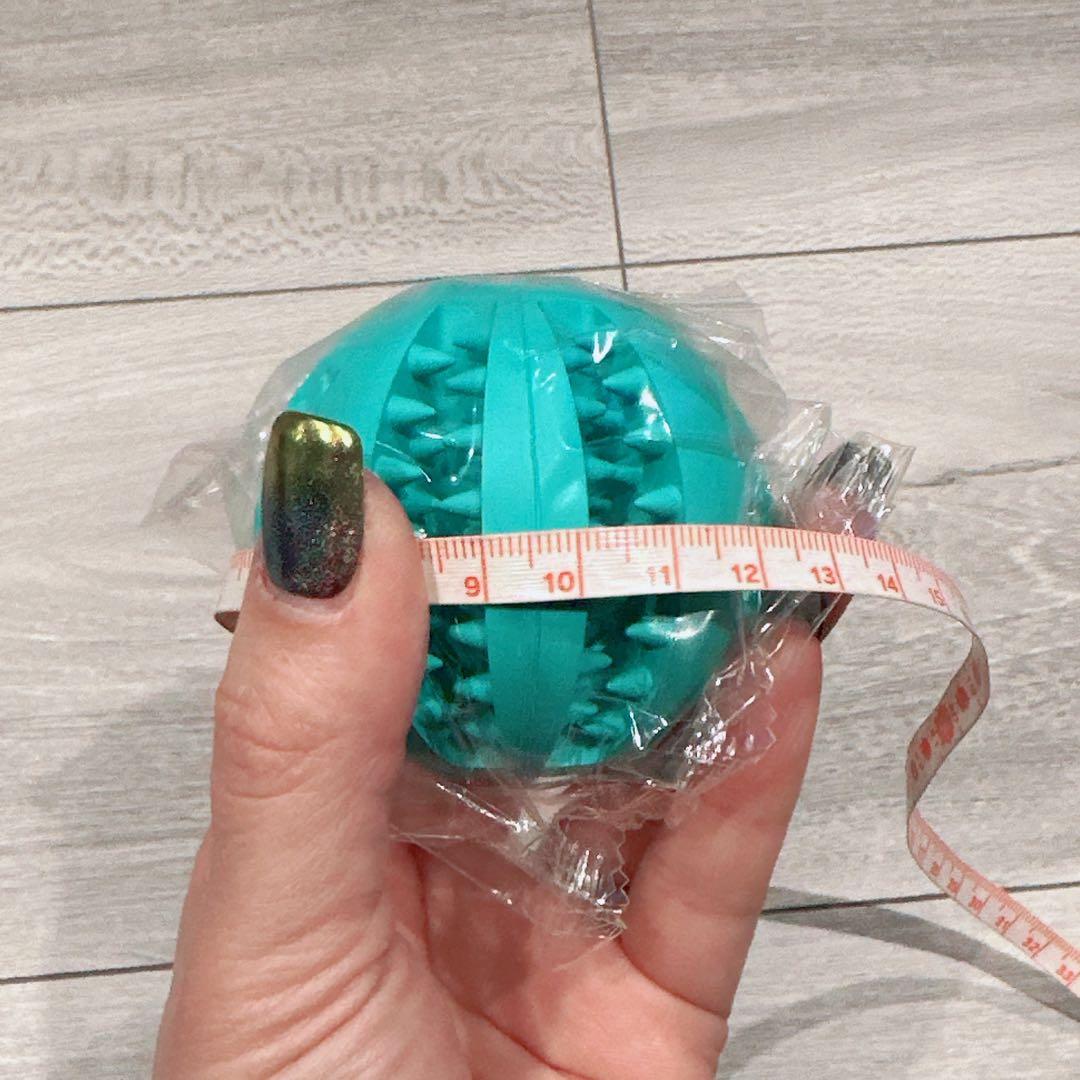 〆犬用 噛むおもちゃ 歯磨きボール 噛むボール 二枚入り ラバー製 餌入れ