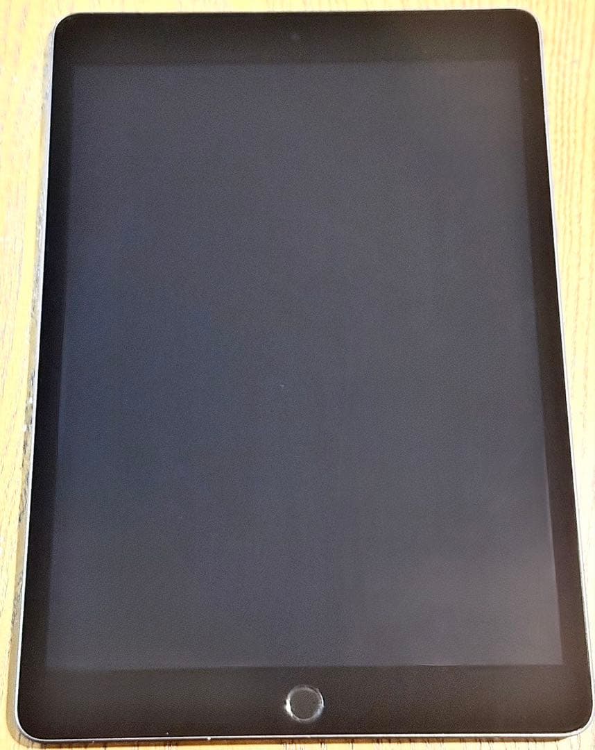 ［美品］iPad　第9世代　64GB　Wi-Fi　スペースグレー　付属品あり