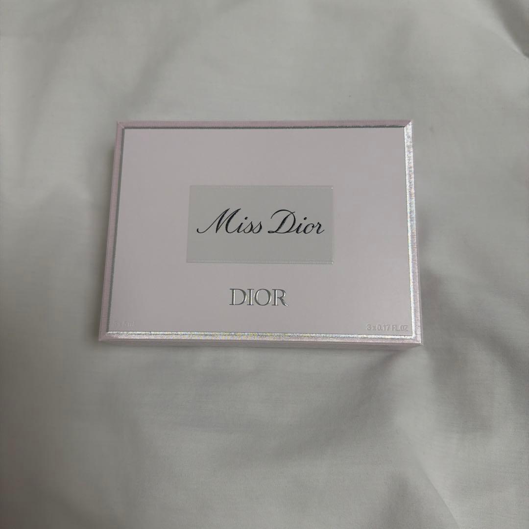 ミス ディオール ワードローブ セット (オンライン限定) Dior 香水