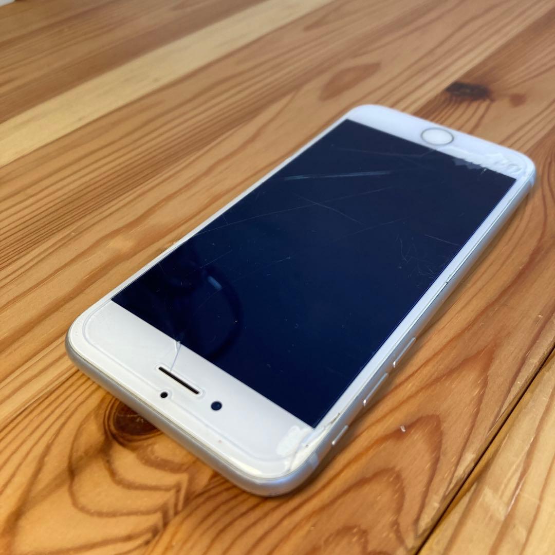 iPhone 8 ホワイト 本体（ジャンク）