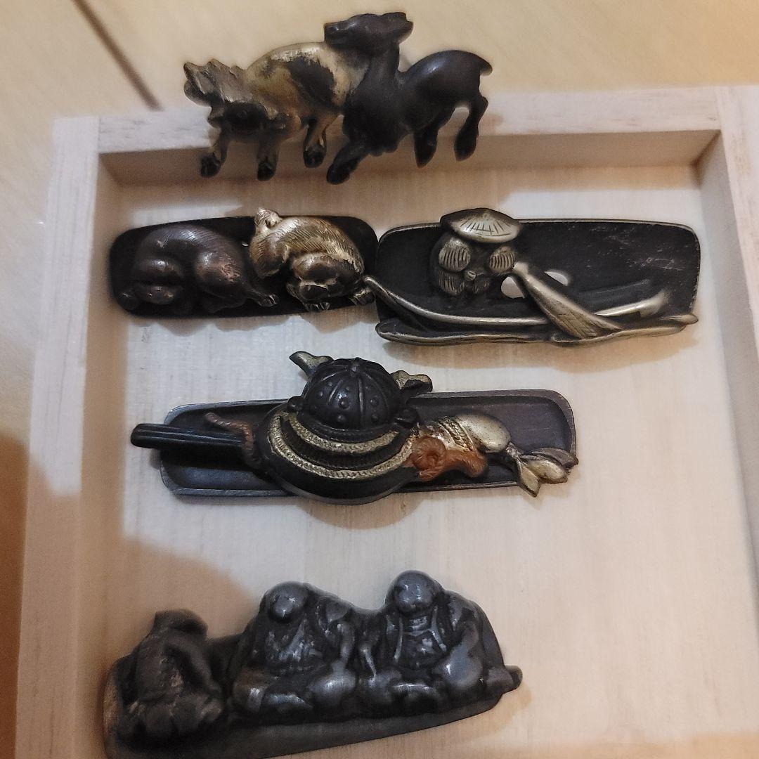煙草入れ 金具 前金具 鳩目 留め具 裏座 古銅 真鍮 銀 骨董 胴乱 江戸