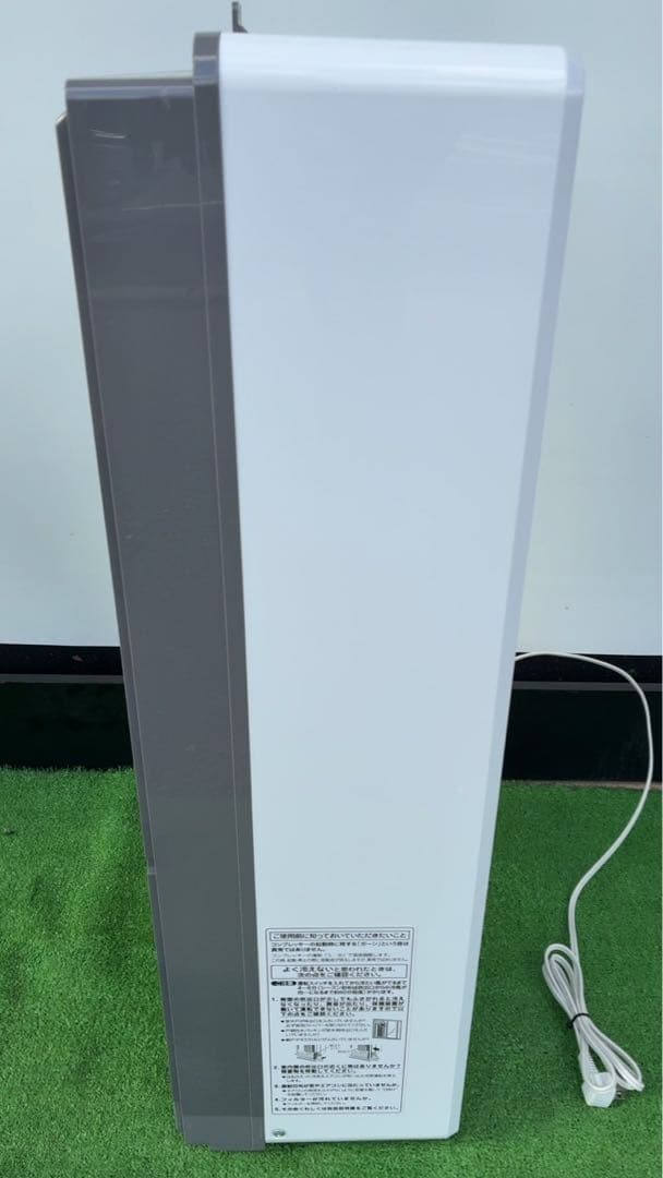 コイズミ 窓用エアコン 形名　KAW-1642 2024年製