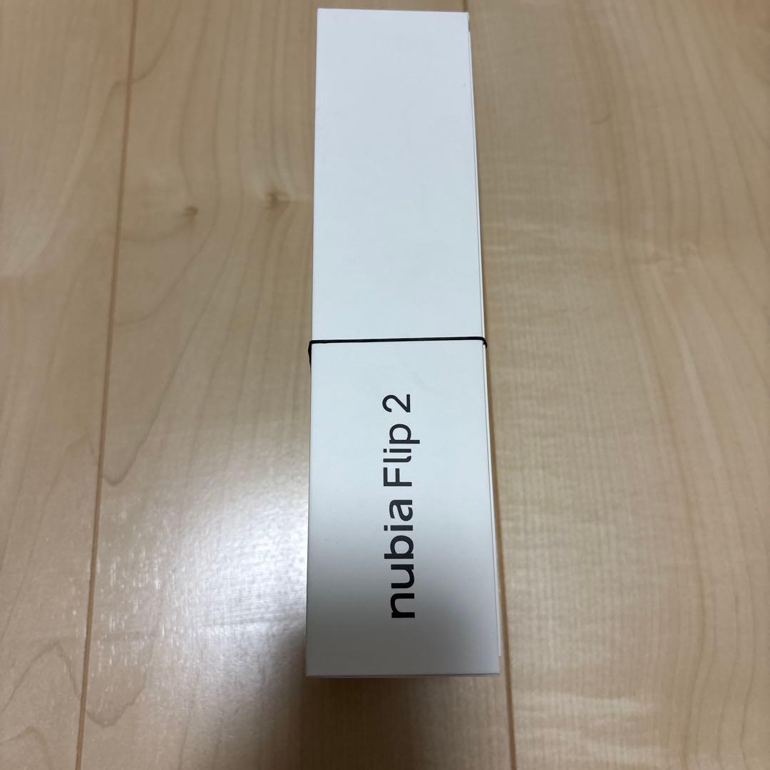 新品nubia Flip 2 Y!mobile 本体