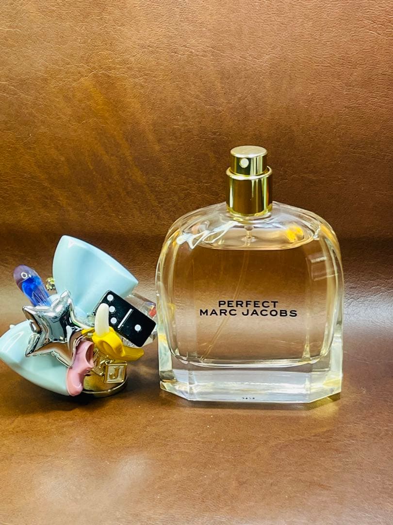 ほぼ未使用 マークジェイコブス 香水 パーフェクト オードパルファム 50ml