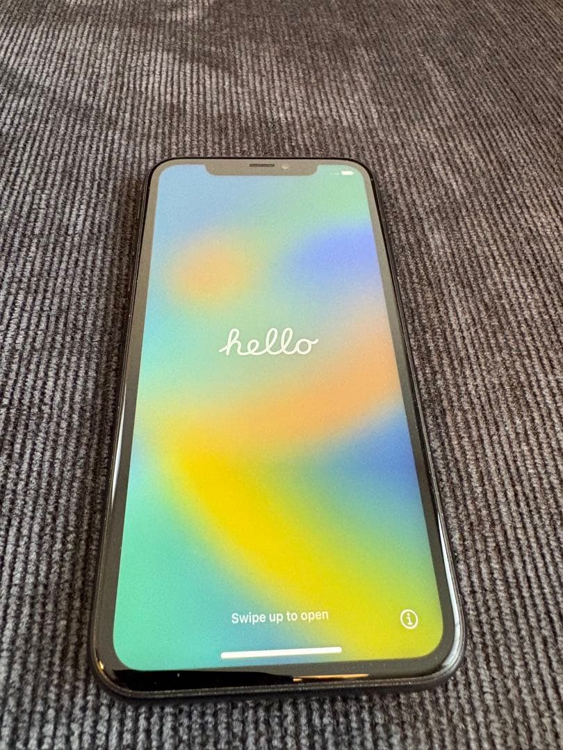 iPhone13mini (iPhone XR付き)