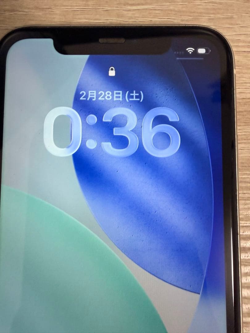 iPhone11 128GB ホワイト 美品 バッテリー82%