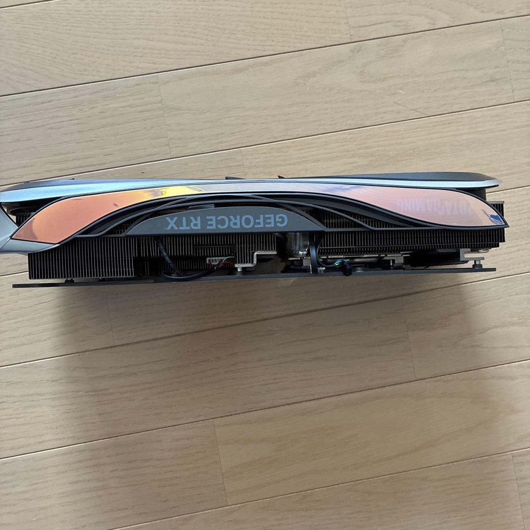 zotac RTX 4090 ヒートシンク　ファン　バックプレート　LED