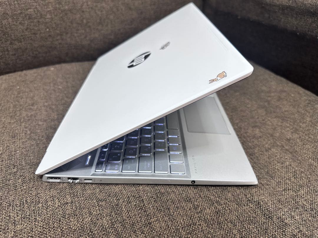 HP pavilion 15.6 i7-10世代NVIDIA BAT100%