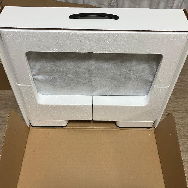 iMac 2019 21.5 メモリ16GB SSD1TB【中古美品】